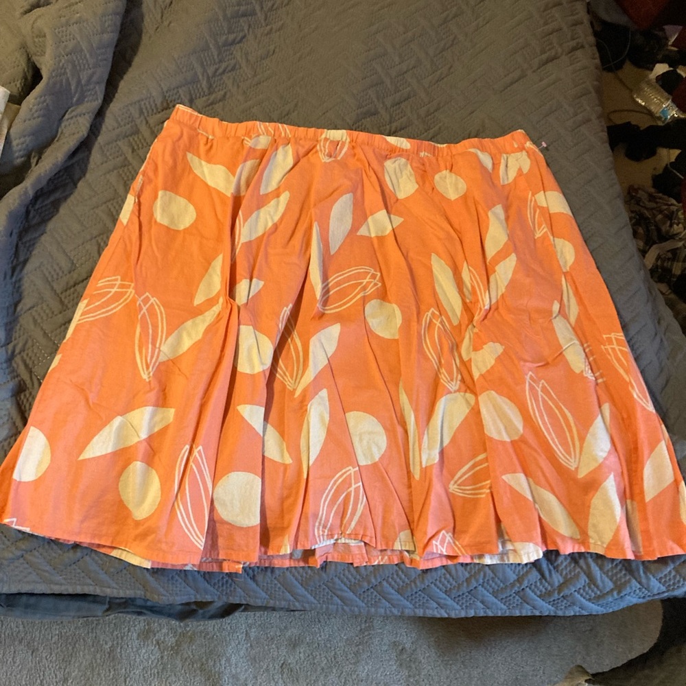 Lane Bryant 22/24 Peach abstract skirt